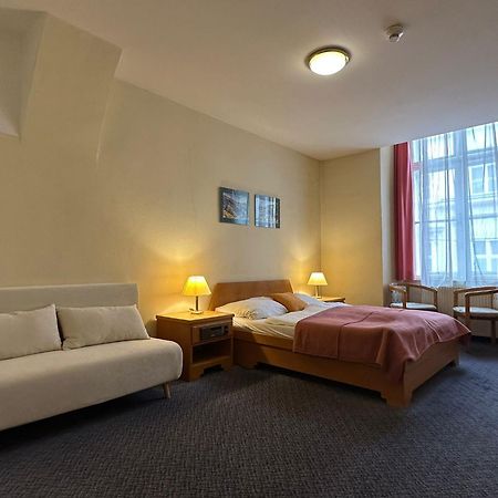 Very Central Apartments, 5 Min To City Center, No Reception Відень Екстер'єр фото