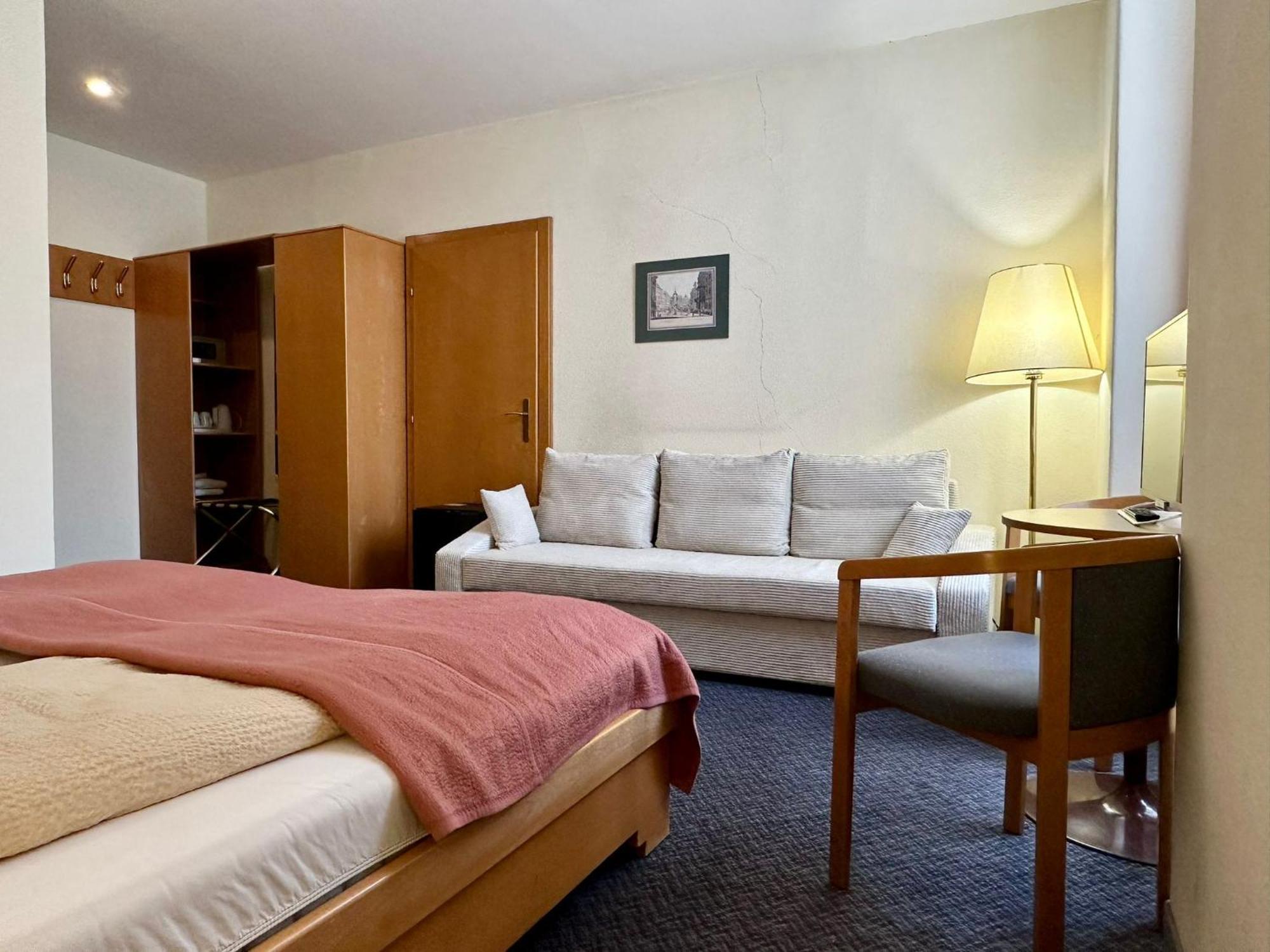 Very Central Apartments, 5 Min To City Center, No Reception Відень Екстер'єр фото