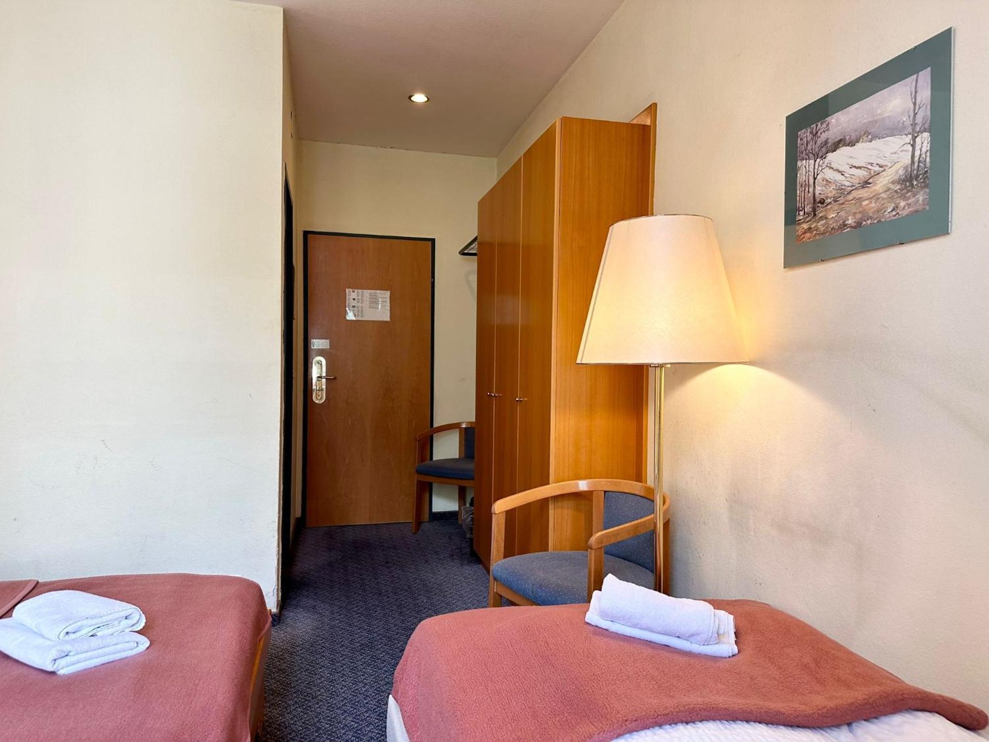 Very Central Apartments, 5 Min To City Center, No Reception Відень Екстер'єр фото